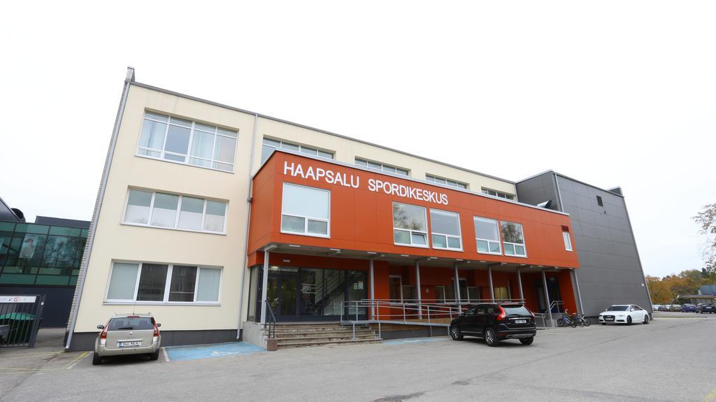 Sports Centre Haapsalu Hostel Bagian luar foto